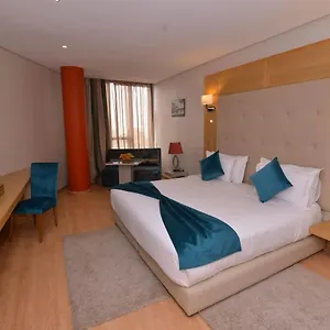 Le 135 Aparthotel